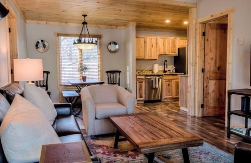 Blowing Rock Condo | The DIAMOND of Blowing Rock- 4 Min. walk to Downtown AND App State