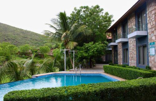 Udaipur Hotel | The Divine Hills Resort