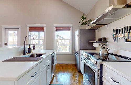 Port Bolivar House | The Drift Villa: 2 BR, 2 BA House in Gilchrist, Sleeps 6
