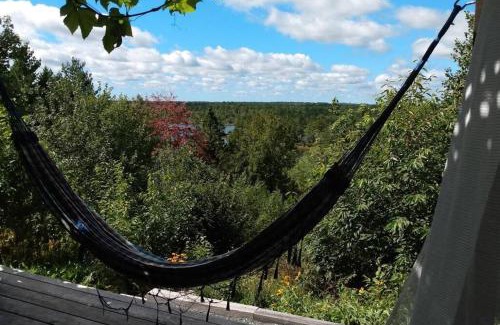 Italy Cross House | The Eagle's Landing on Minamkeak Lake - A Serene Escape