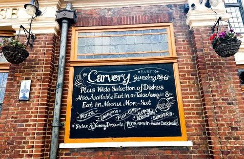 Eastbrook Hotel | The Eastbrook Pub & Hotel