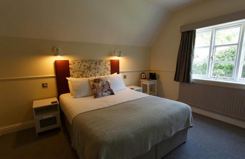 Broxton Bed & Breakfast | The Egerton Arms