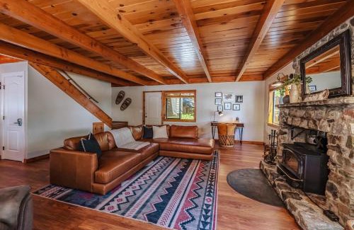 Shaver Lake House | The Elderberry Retreat - It's A Dream Location!