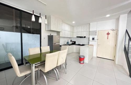 Kuching Apartment | The Floorspace DeLoft Emporium Duplex Apartment