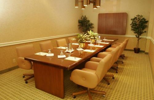 Orlando Hotel | The Florida Hotel & Conference Center in the Florida Mall