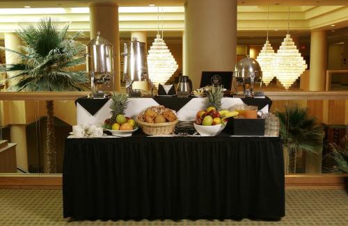 Orlando Hotel | The Florida Hotel & Conference Center in the Florida Mall