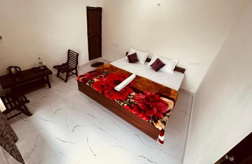 Naddi House | The fog and flames