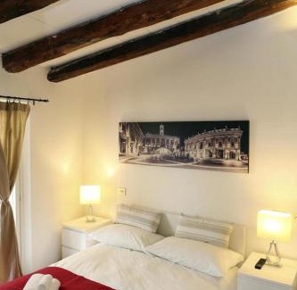 Campitelli Apartment | The Forum at Circo Massimo