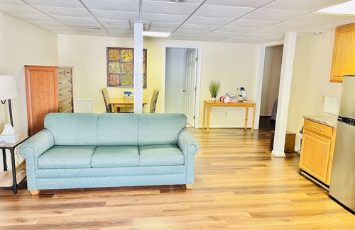 Ruckersville House | The Franklin Estate - Suite E- Private Apt-KingBed