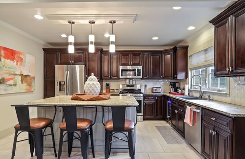 Roseland Terrace Historic District House | The Garden District Retreat - close to everything!