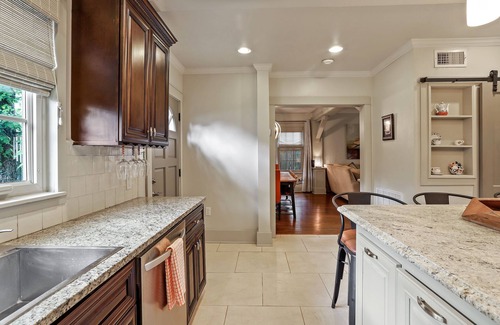 Roseland Terrace Historic District House | The Garden District Retreat - close to everything!