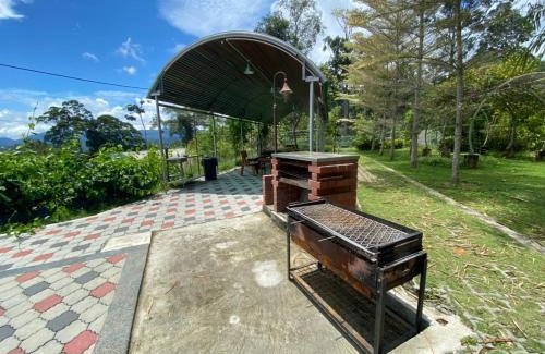 Bukit Tinggi Resort | The Garden Stay in Red House at Bukit Tinggi