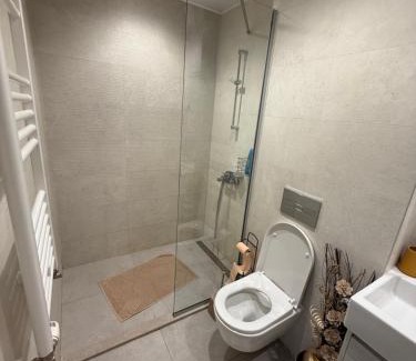 Sarajevska Apartment | The Gates 107
