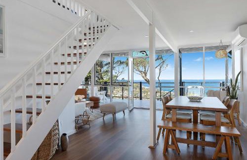 Copacabana House | The Glass House by Coast Hosting