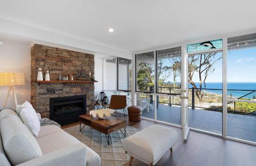 Copacabana House | The Glass House by Coast Hosting