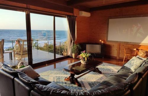 Daisen-cho Villa | The Gold Beach House