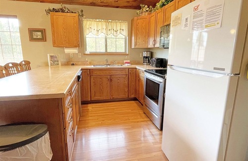 Hill City House | The Gold Mill Lovely Twin Home with Downtown View
