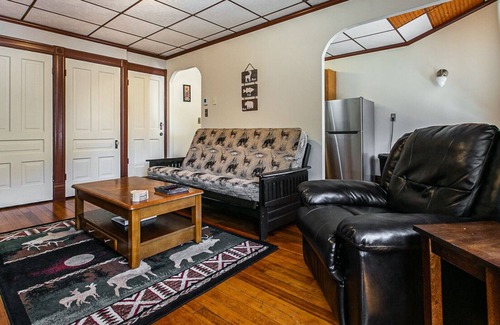 Potosi Apartment | The Governor's Suite