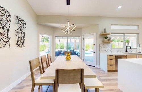 Paradise Park Vista House | The Grand Haven Estate