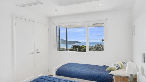 Killcare House | 'The Grand View Retreat' by HolidayCo