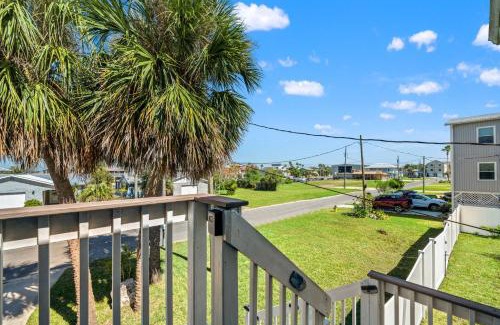 Spring Hill House | The Gulfview Grande