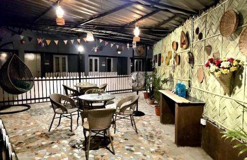 Sualkuchi Hotel | The Gulmohar Inn Six Mile