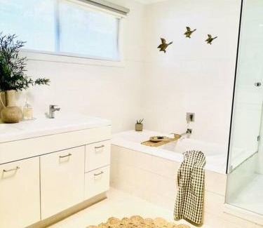 Apollo Bay House | The Gums - Bruny Island