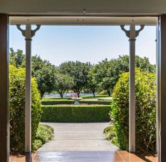 Craiglie Villa | The Hampton Lodge with private pool on 25 acres