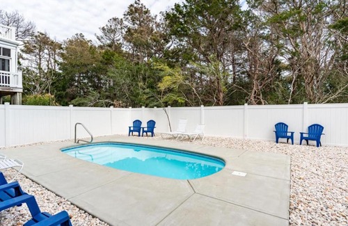 Long Beach House | The Happy Crab by Oak Island Accommodations