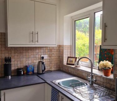 Waltham Cross House | The Happy Place!