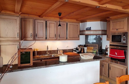 Alpe des Chaux Apartment | The Haut Closel apartment is located 800 m from the Barboleuse gondolas which take you to the Gryon