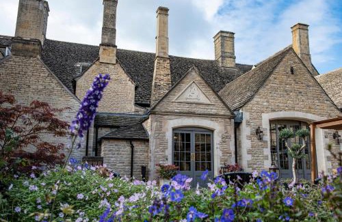 Wansford Hotel | The Haycock Manor Hotel