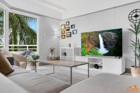 Cairns Central Business District House | The heart of Cairns City with panoramic views