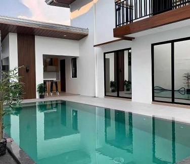 Luzon House | The Hidden Escape