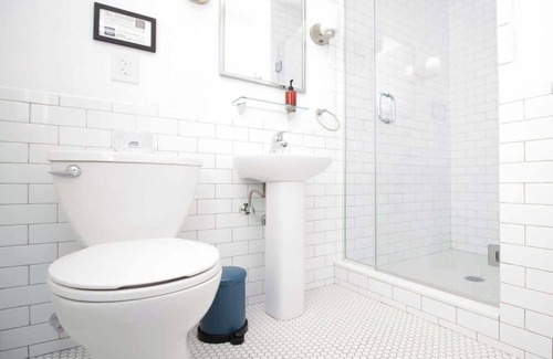 Queens House | The High Tide Two Bedroom Suite #8