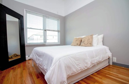 Queens House | The High Tide Two Bedroom Suite #8