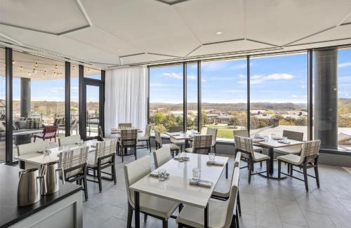 Radford Hotel | The Highlander at Radford, Tapestry Collection by Hilton