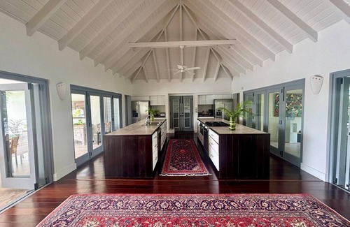 English Harbour House | The Hill Club - 4 bed villa with pool & stunning views over English Harbour.