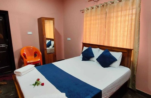 Hireguthi Hotel | The Hill View Guesthouse