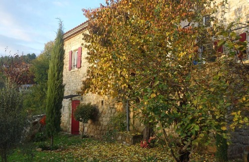 Les Assions Bed & Breakfast | THE HOUSE IN TYPICALLY CÉVENLE HOUSE