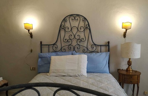 Lari House | The house is a true art gallery