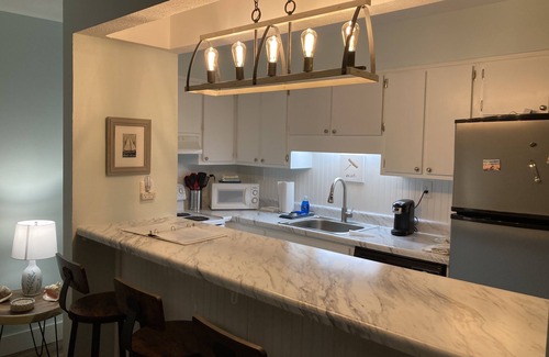 Holiday Beach Condo | The “I Never Want To Leave” Stay - Entire Condo