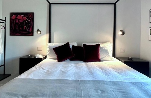 Guello Bed & Breakfast | The Iconic Lodge: an authentic experience in the heart of the Bellagio hills.