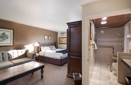 Gunnison Hotel | The Inn at Tomichi Village