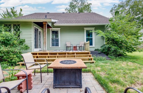 Harters Heights House | The Irish Rover<>Vintage 4BR Home Across St to ND
