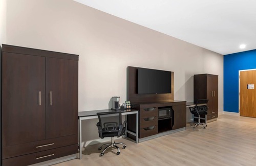 Dunedin Hotel | The J Hotel Dunedin Clearwater, an Ascend Collection Hotel