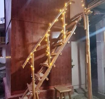 Old Manali Bed & Breakfast | The Joint Cafe & Homestay India