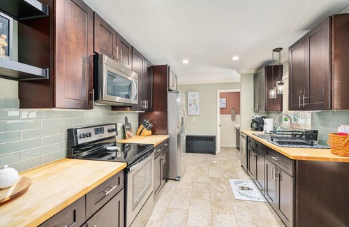 Slatington House | The Jolly Rancher