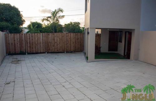 Santa Rosa Apartment | The Jungle