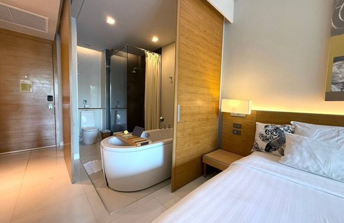 Patong Resort | The Kee Resort & Spa